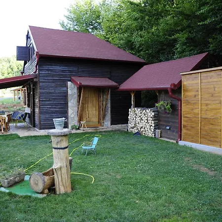 Carobni Kutak Villa *